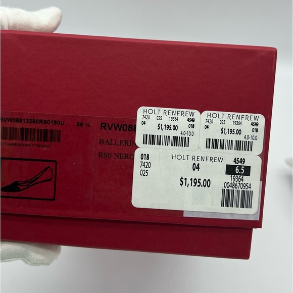 Authentic Roger Vivier Black Satin white Swarovski Crystals ballerina - Picture 4 of 14